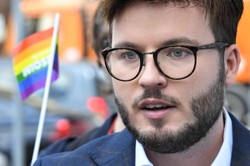 Bart Staszewski kontra Niebylec. Zapadł WYROK ws. "Strefy wolnej od LGBT"