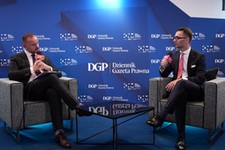 Przyszłość motoryzacji w Europie i w Polsce. Elektromobilność szansą czy zagrożeniem?