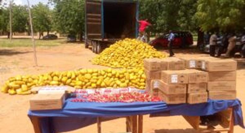 7,500 live cartridges’ and 4,927 parcels of suspected Indian hemp intercepted by Kebbi Police Command. [NAN]