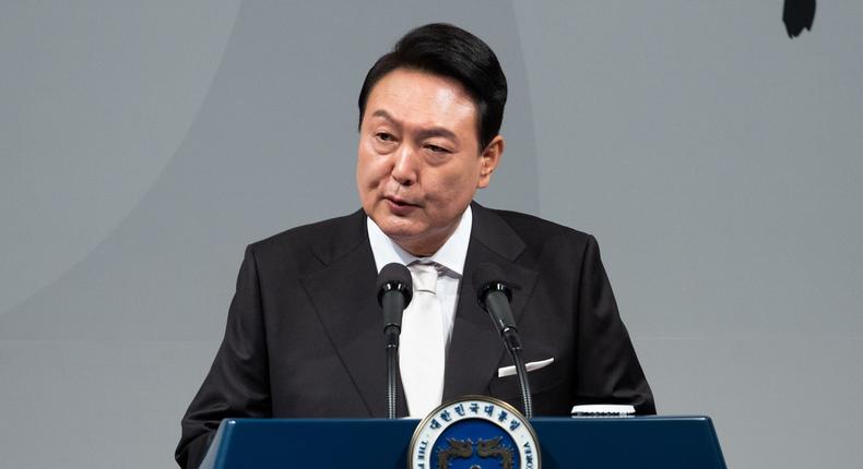 South Korean President Yoon Suk-yeol has pledged to defend the won against the surging US dollar.Seong-Joon Cho/Bloomberg/Pool/Anadolu Agency via Getty Images