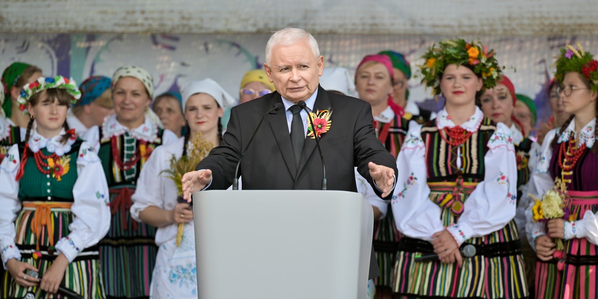 Jarosław Kaczyński podał kwotę 14. emerytury w 2023 r. Paradyż (woj. łódzkie), 20.08.2023.