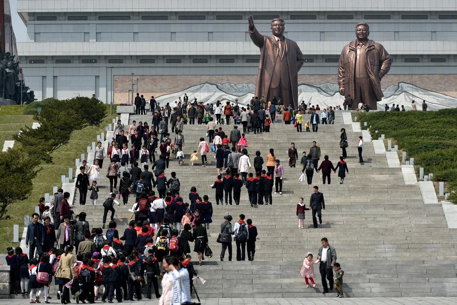 Statue Kima Il Sunga i Kima Džong Ila u Pjongjangu