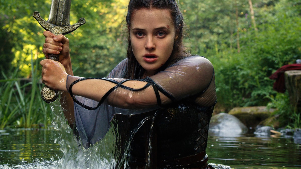 "Przeklęta" - pierwsze zdjęcia nowego serialu Netfliksa. Na zdjęciu: Katherine Langford