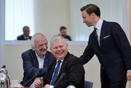 Ryszard Terlecki i Marek Suski z PiS oraz Krzysztof Bosak z Konfederacji