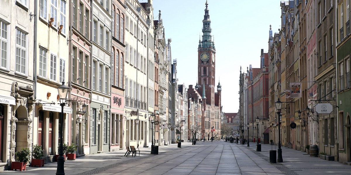 Polacy obawiają się powrotu obostrzeń? Jest nowy sondaż