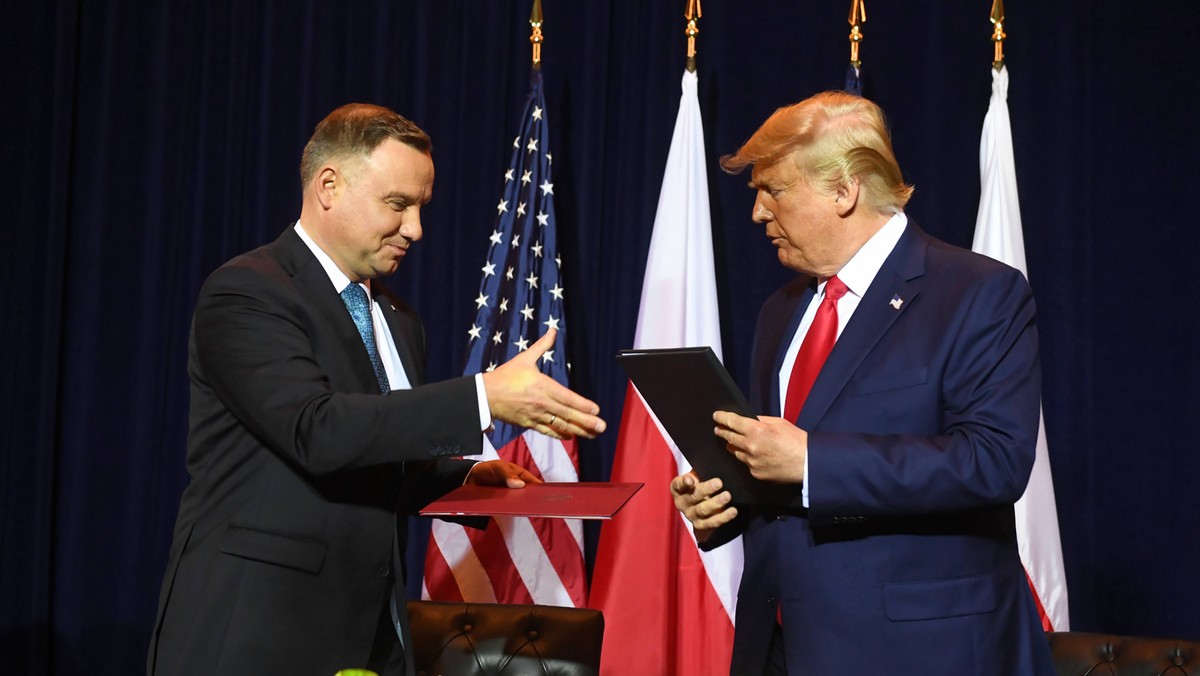 Szybka realizacja zapowiedzi ulokowania w Polsce amerykańskiego dowództwa dywizyjnego to przede wszystkim zasługa dobrych relacji między prezydentami Andrzejem Dudą i Donaldem Trumpem i objęcia przez nich patronatem procesu zacieśniania współpracy wojskowej – powiedział Polskiej Agencji Prasowej szef Biura Bezpieczeństwa Narodowego Paweł Soloch.