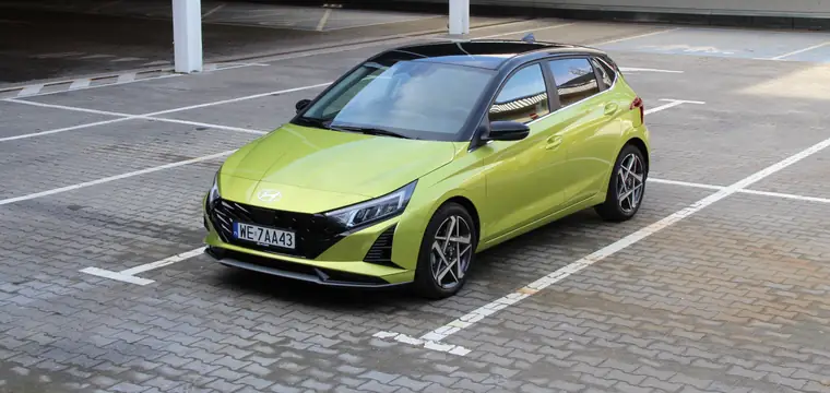 Miejski Hyundai i20 chce być przebojowy. Co skrywa pod sportową stylizacją?