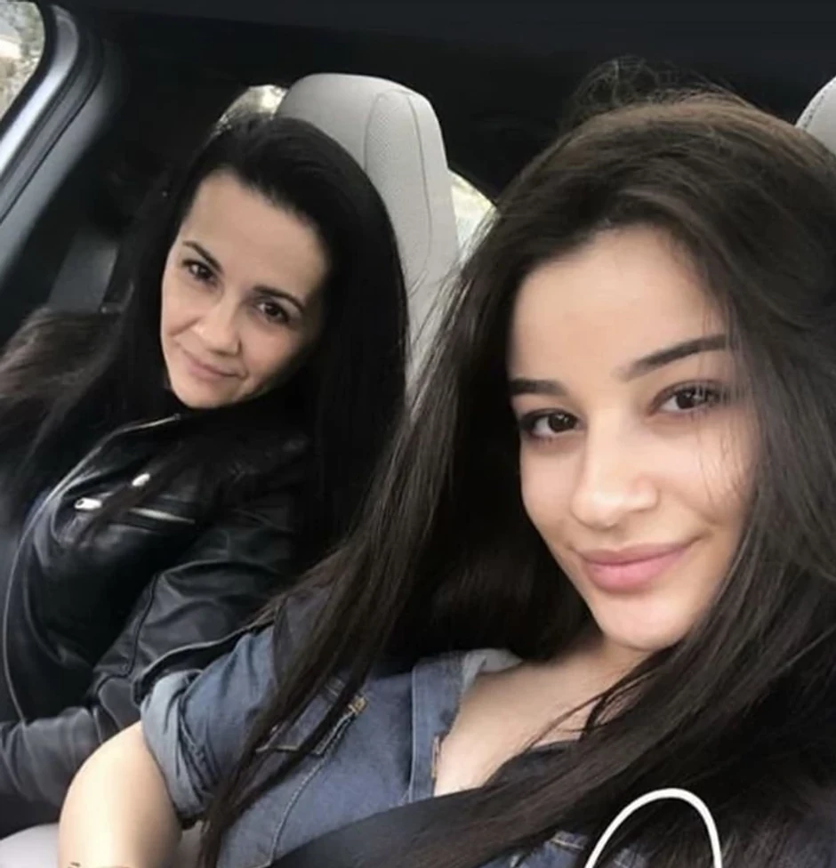 Marina Gagić sa majkom