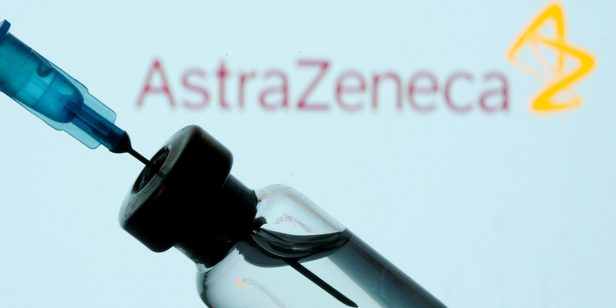 Wiele krajów ograniczyło podawanie preparatów AstraZeneca