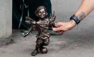 Otinio zostaje z nami. Wrocław upamiętnił młodego piłkarza