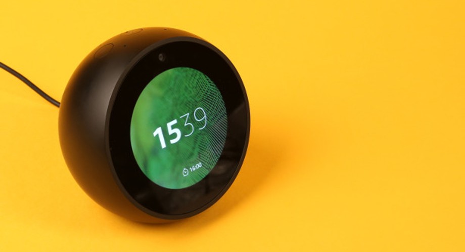 Amazon Echo Spot im Test: Sprachassistent mit Display