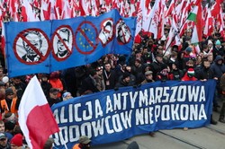 Szokujące hasła na Marszu Niepodległości. Dostało się nie tylko Tuskowi