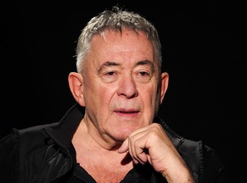 MIMI KARADŽIĆU POZNATI SRBIN POZAJMIO 50.000, gluumac ga sve slagao: "Treba mi za gaće i čarape"