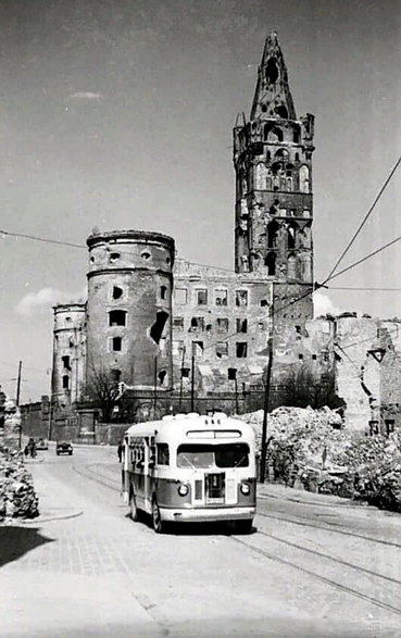 Zamek w Królewcu przed wysadzeniem w latach 60. Fot. Public domain, via Wikimedia Commons