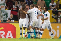 Puchar Konfederacji: Siedem goli w meczu Włochy - Japonia. WIDEO