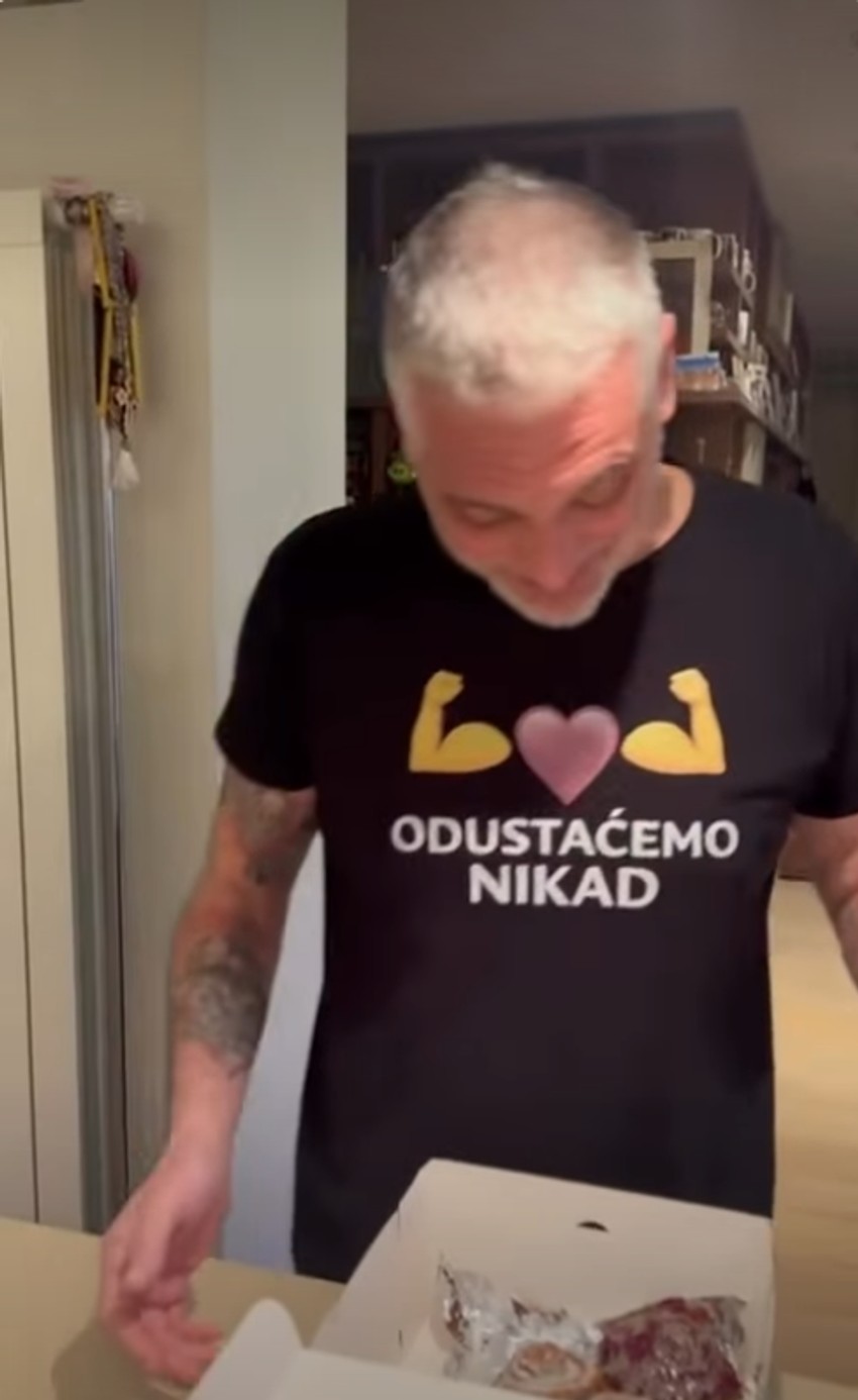 Čeda Jovanović dobio poklon od ćerke Zore Fejt