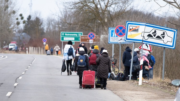 Ukrajna, menekült, daganat, rák