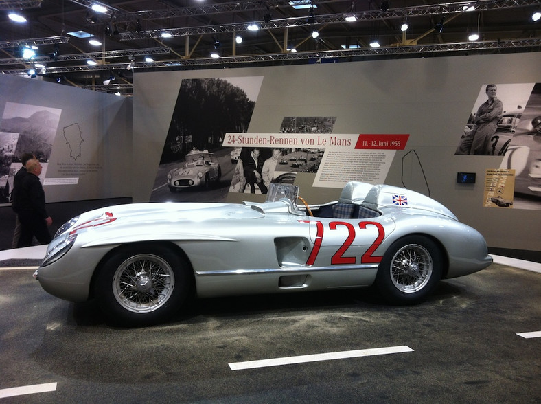 Mercedes Stirlinga Mossa, który startował w Mille Miglia w 1955 r.