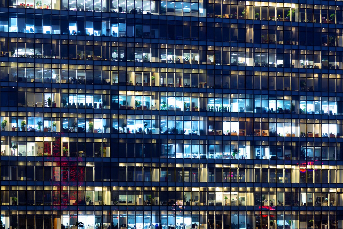 Czy w 2026 r. warto jeszcze szlifować angielski? Oto sześciopak umiejętności, które pomogą ci przetrwać na rynku