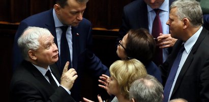 PiS pod osłoną nocy bierze Trybunał Konstytucyjny