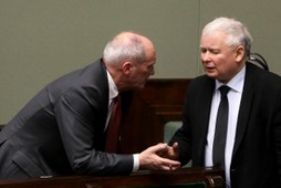 Jarosław Kaczyński, Antoni Macierewicz