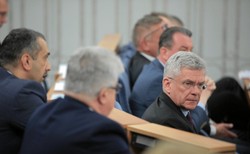 Karczewski o nowelizacji specustawy w Senacie: Kaprys polityczny, czysta hipokryzja