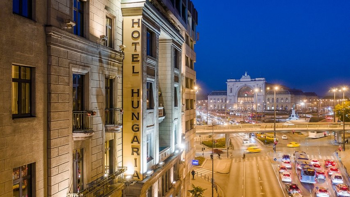 Największy hotel na Węgrzech, Danubius Hotel Hungaria w Budapeszcie liczący 499 pokojów, zamyka swoje podwoje na cztery miesiące od 1 listopada. Decyzja musiała zostać podjęta, ponieważ obecne prognozy obłożenia nie sprzyjają otwarciu hotelu na sezon zimowy, wynika z oficjalnego oświadczenia sieci. 