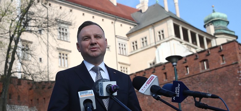 Andrzej Duda na Wawelu: Polecieli do Smoleńska, bo byli wielkimi patriotami