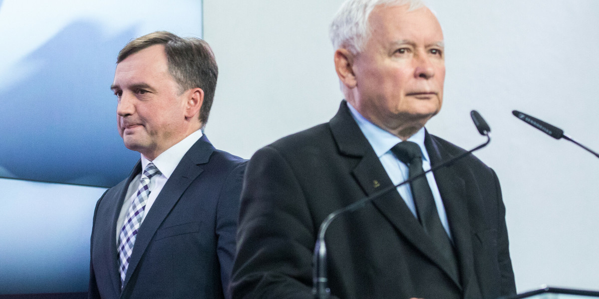 Jarosław Kaczyński wyraźnie staje po stronie premiera w jego sporze z ministrem sprawiedliwości. 