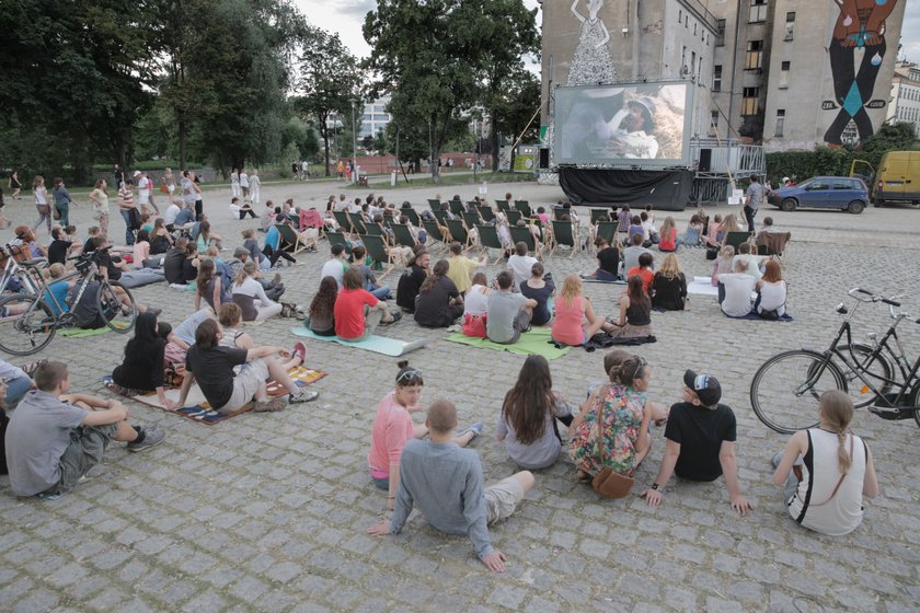 Kino w plenerze na Wyspie Słodowej