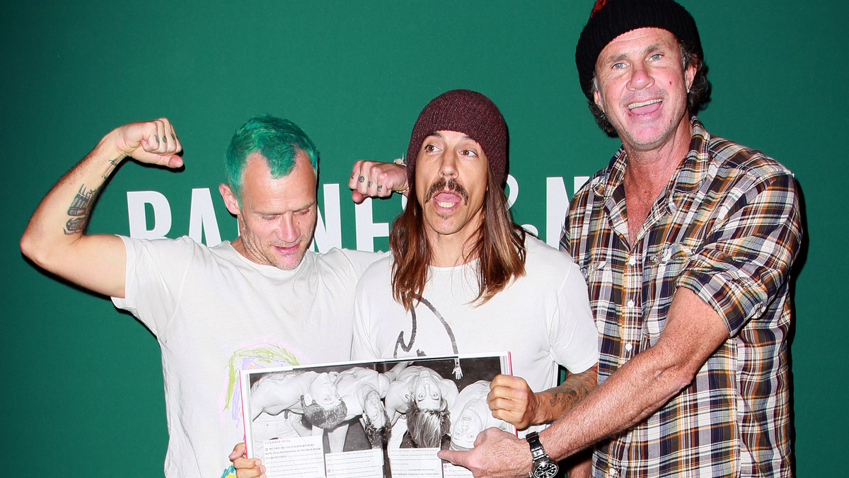 Na 30 sierpnia zespół Red Hot Chili Peppers zapowiedział premierę nowej płyty.