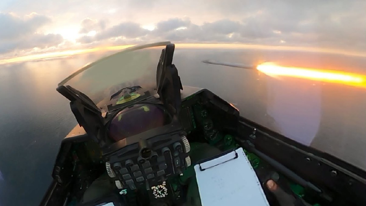 Trei premiere absolute pentru Armata Română în cazul dronelor rusești doborâte de avioane F-16 în doar 4 minute deasupra Mării Negre. Radu Miruță: „O dovadă a muncii foarte atente”