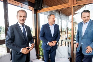 Tusk: PiS tak bardzo upolityczniając Kościół robi wielką krzywdę wszystkim wiernym