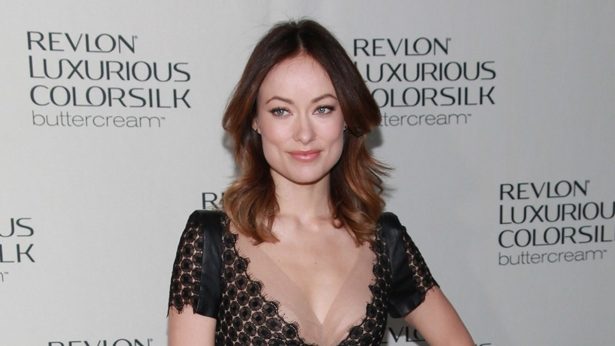 Olivia Wilde pragnie, by jej ślub z Jasonem Sudeikisem odbył się w Nowym Jorku. Para zaręczyła się w styczniu i na razie nie miała czasu, by dokładnie zaplanować ceremonię ślubną. Zakochani wiedzą jedynie, iż chcą pobrać się w Nowym Jorku, gdzie mieszkają.