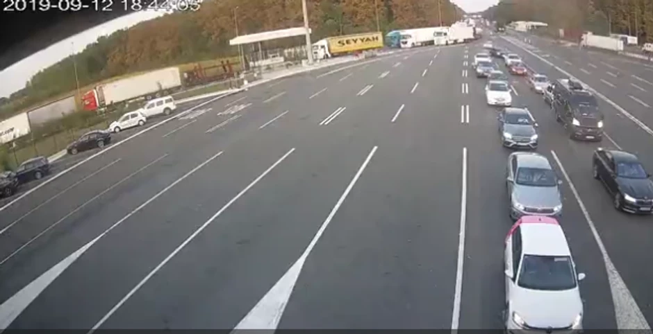 Na graničnim prelazima sa EU državljani Srbije treba da idu trake označene sa "Svi pasoši" ili "Ostali"