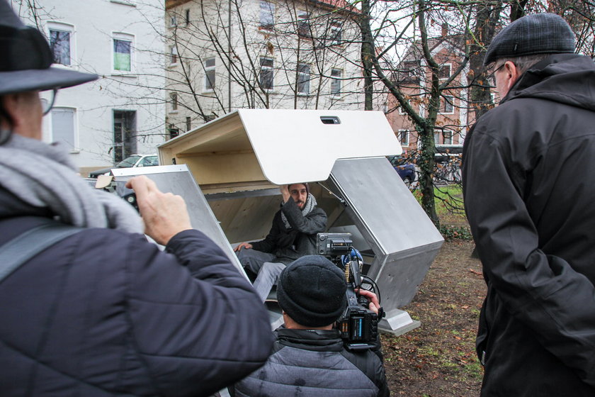 Niezwykły wynalazek Niemców. Tak chcą pomóc bezdomnym w zimę