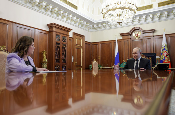 Władimir Putin i przewodnicząca rosyjskiego Sądu Najwyższego Irina Podnosowa