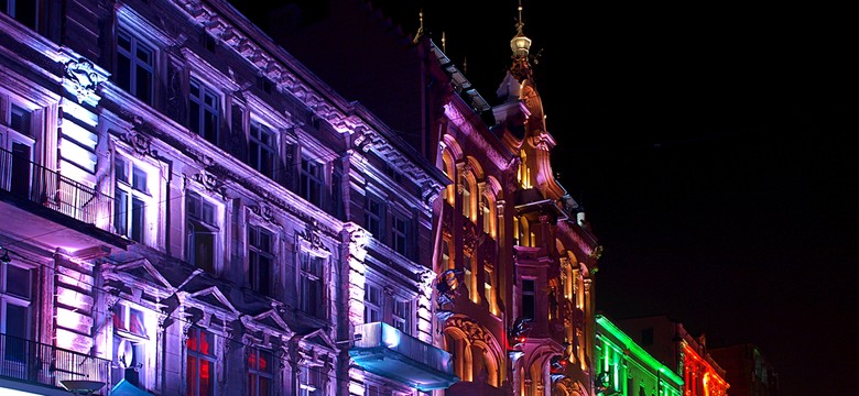 Łódź. Jak dojechać na cmentarz? Lepiej zostaw samochód na parkingu