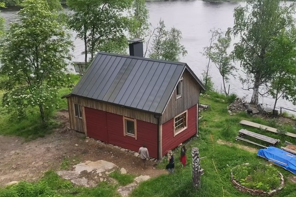 Napustio grad i kupio napušteno ostrvo za male pare: Tamo je bez struje i vode pronašao ono o čemu mnogi sanjaju (VIDEO)