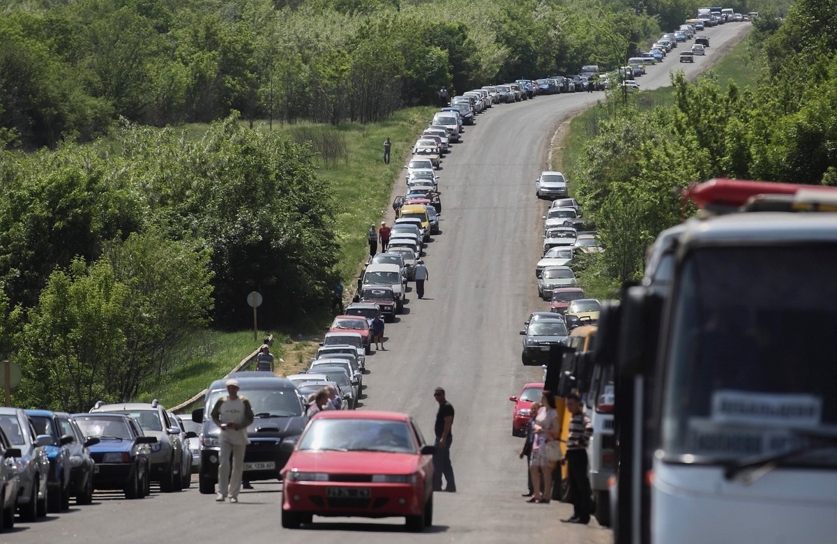 Punkt kontrolny między separatystami i siłami ukraińskimi niedaleko Doniecka