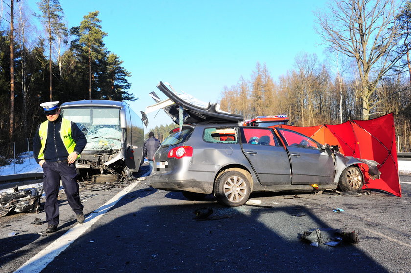 Tragedia pod Olsztynem. Wypadek autobusu z dziećmi. Są ofiary