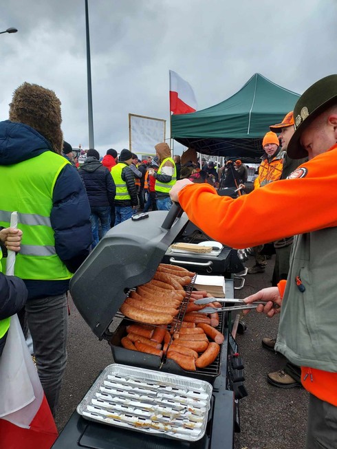 Protest koło Strykowa