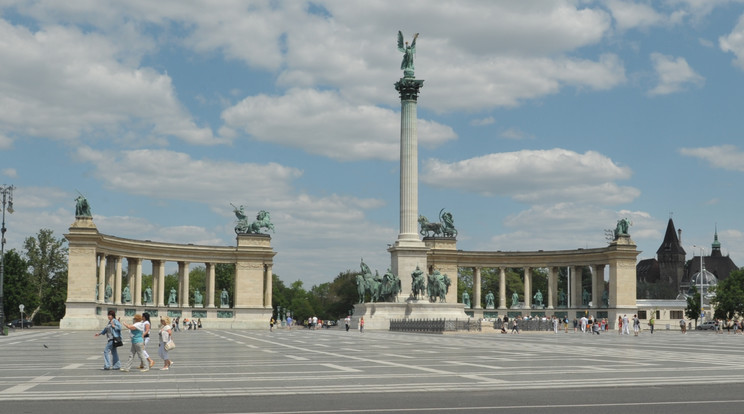 Budapest, Hősök tere /Fotó: RAS Archívum