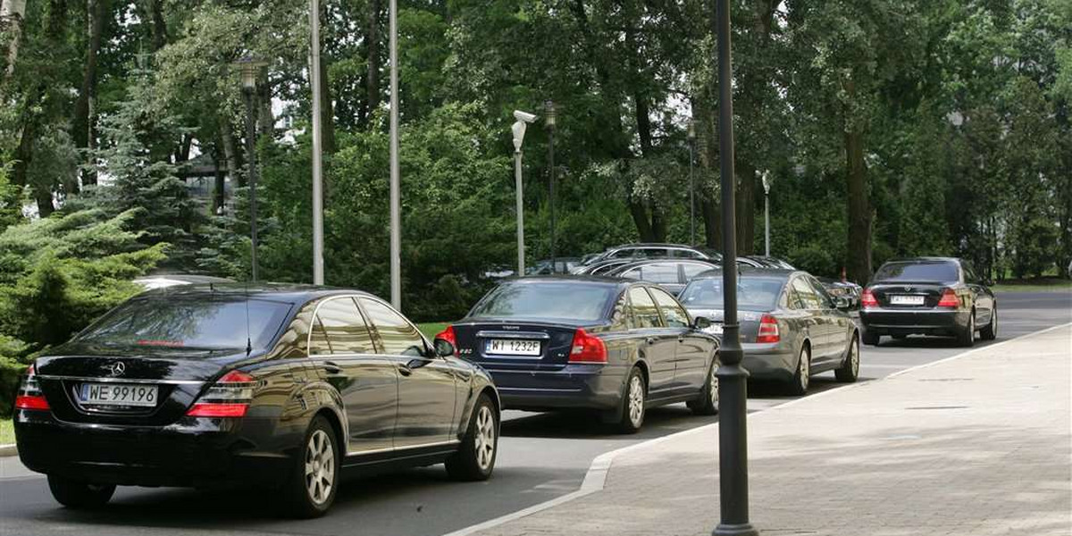 Rządowa wypożyczalnia limuzyn