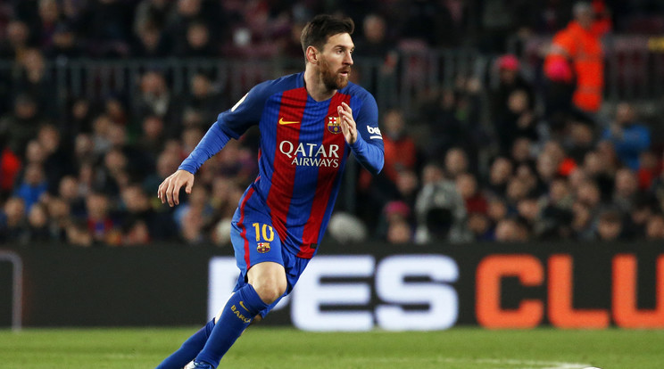 Lionel Messi számára fontos, hogy megfelelő körülmények között sportolhassanak a Buenos Aires-i fiatalok /Fotó: AFP