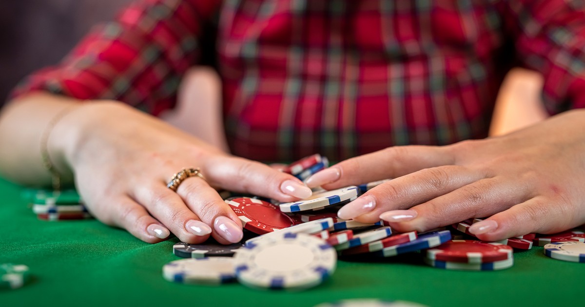 Coraz więcej kobiet uzależnia się od hazardu. „Nie chodzi o pieniądze. Hazard daje im coś innego”