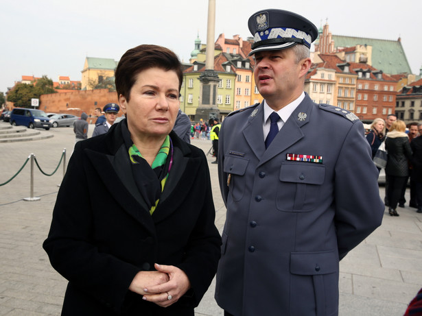 Gronkiewicz-Waltz: Stolica chce się pozbyć dwóch postaci powodujących straty - Bieruta i Janosika