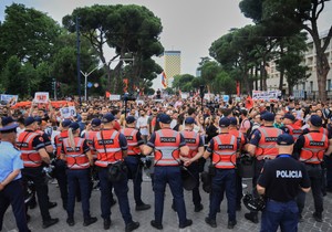 Protesti u Tirani zbog projekta Džerada Kušnera kod Valone