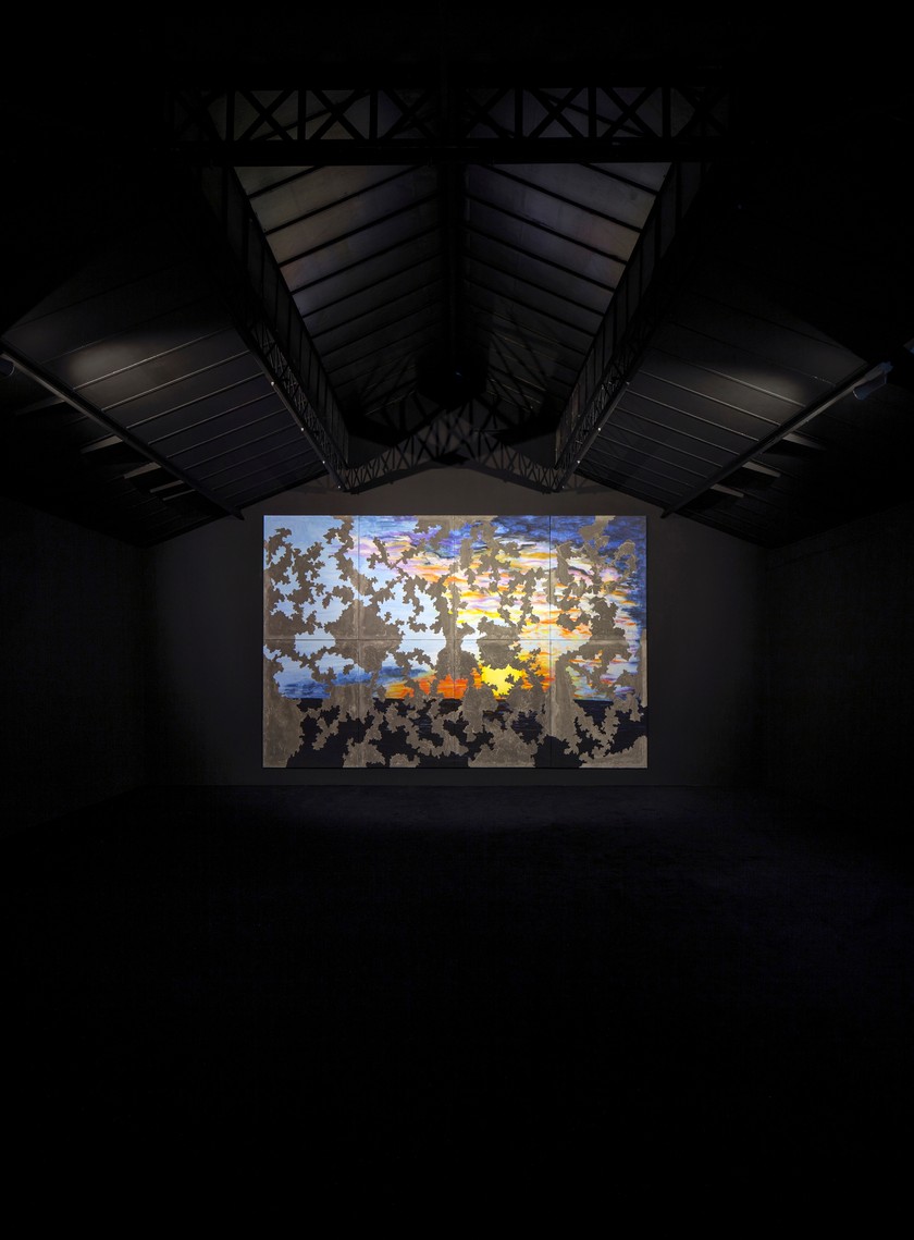 Latifa Echakhch, «Horizon», Ausstellungsansicht, Galerie Kamel Mennour, Paris, 2022.