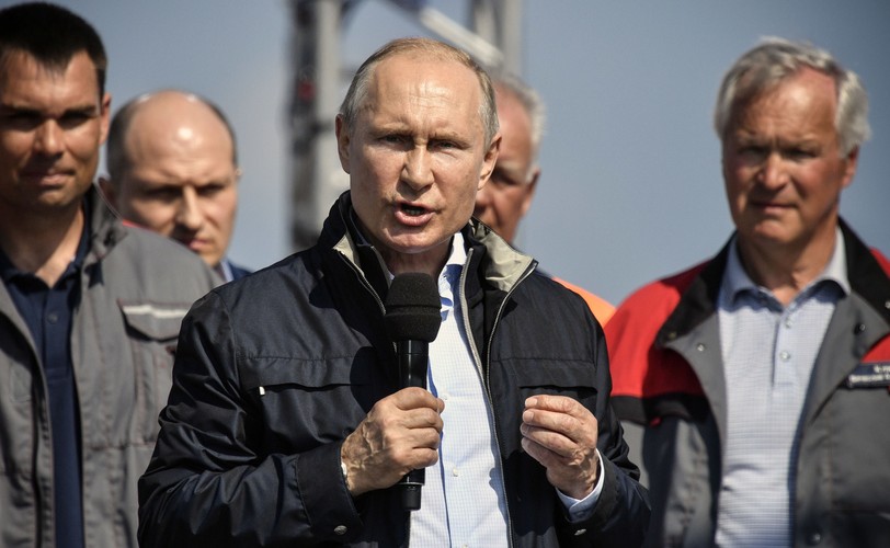 Rosja uruchomiła most na zaanektowany Krym